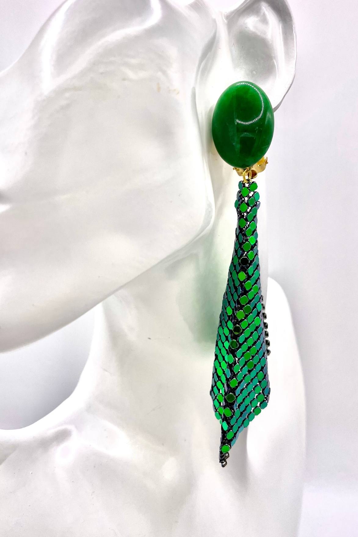 clips-bouclesd'oreilles-jade-vert-drepe-vert-cotedemaille-vert