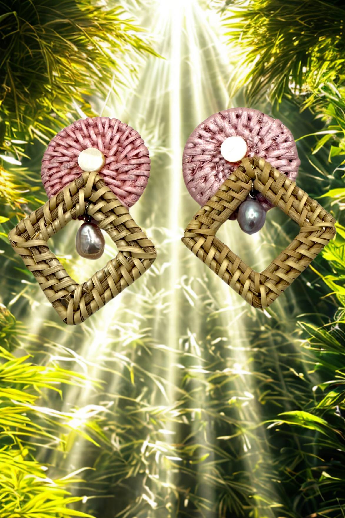 BOUCLES D'OREILLES CLIPS EN RAFIA BEIGE ET ROSE PERLES GRISES