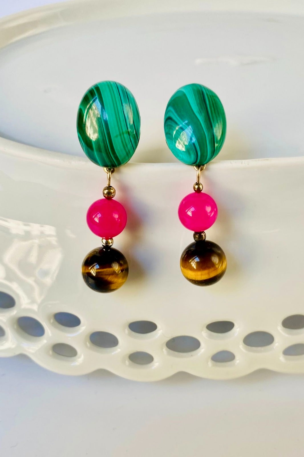 clips en malachite, agate rose, oeil-de-tigre