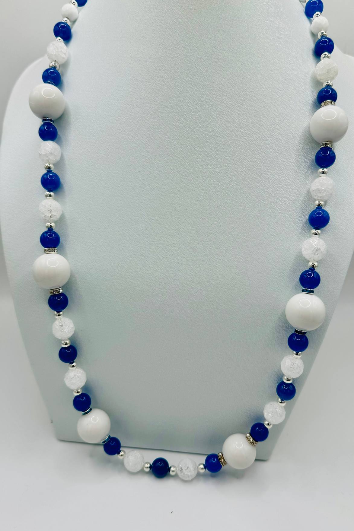 COLLIER SAUTOIR BLEU DE FRANCE ET BLANC